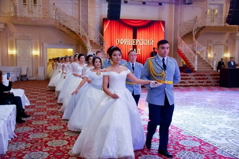 Первый бал среди офицеров полиции впервые прошел в Караганд..., фото-1 Первый бал среди офицеров полиции впервые прошел в Карагандинской области , фото-1